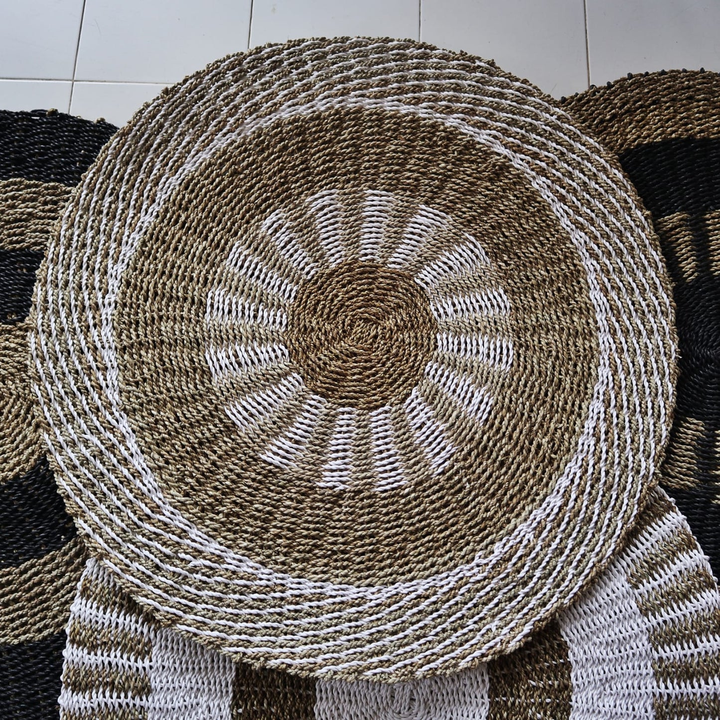 Circle Seagrass White & Tan Rug (Inner Sun) - 1m