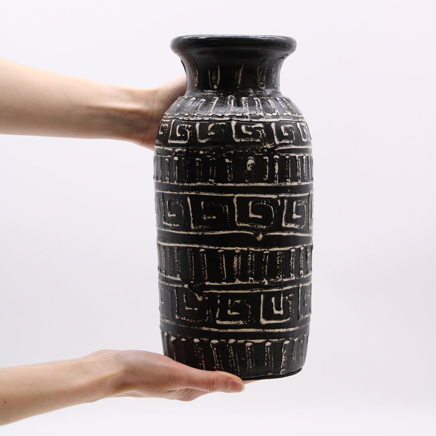 Greek Straight Vase (Chocolate)