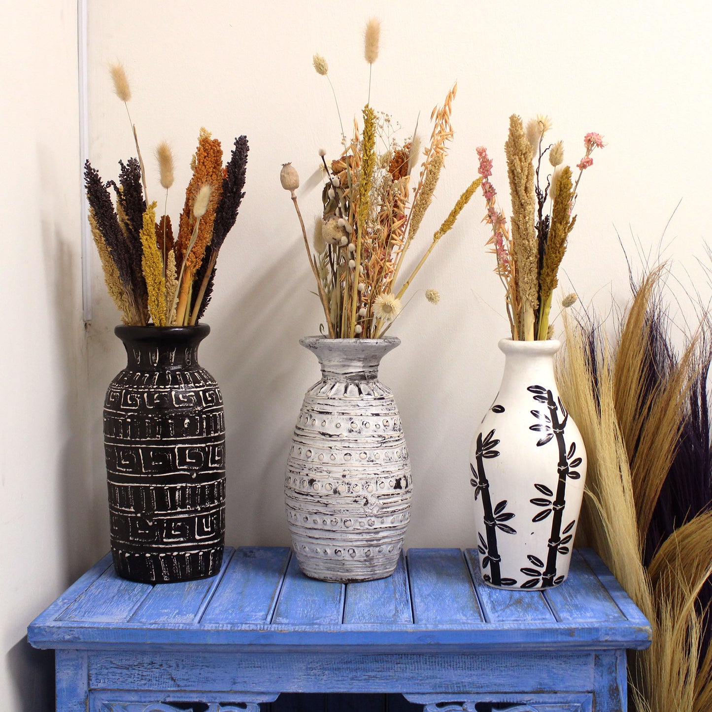 Bamboo Motif Shaped Vase (Cream)
