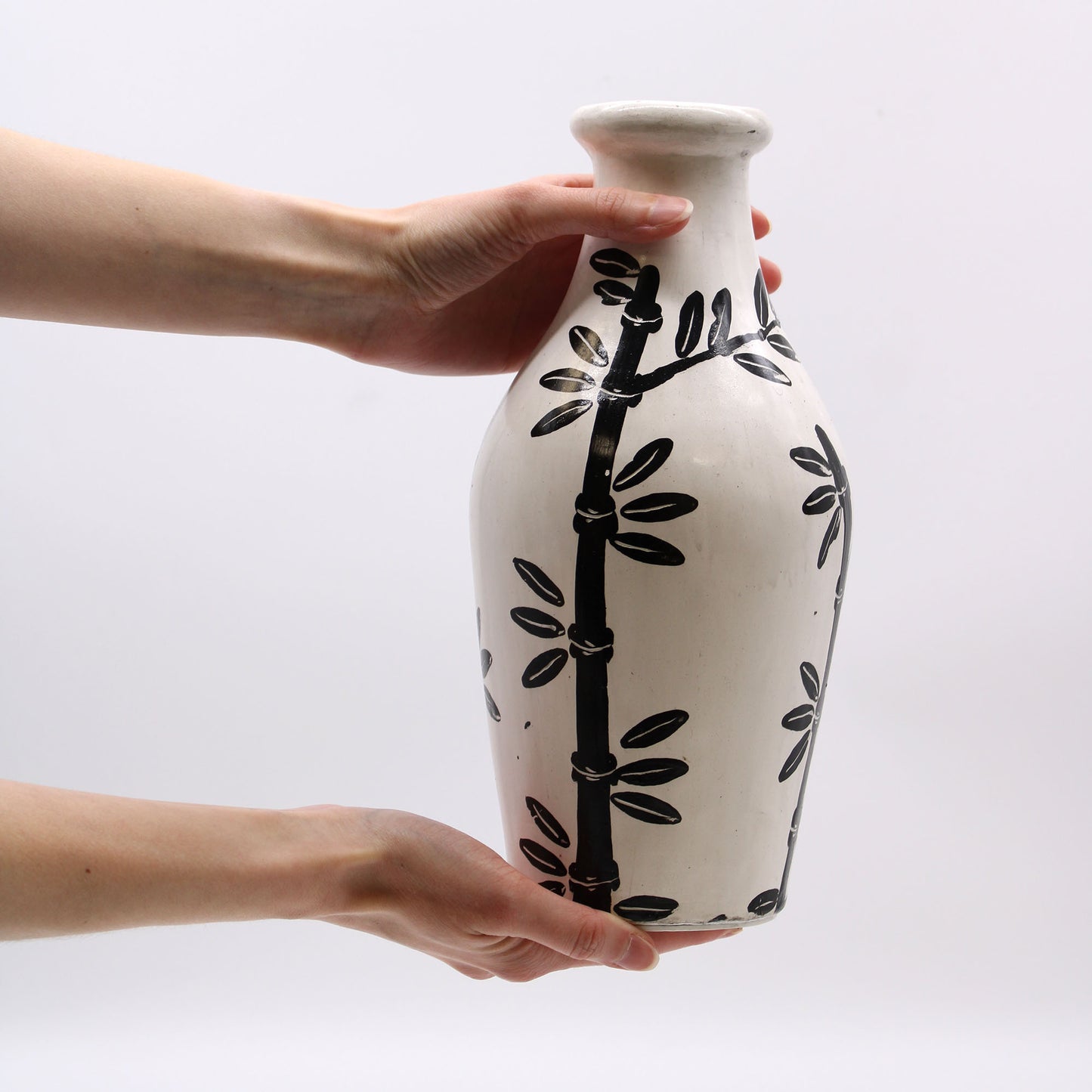 Bamboo Motif Shaped Vase (Cream)