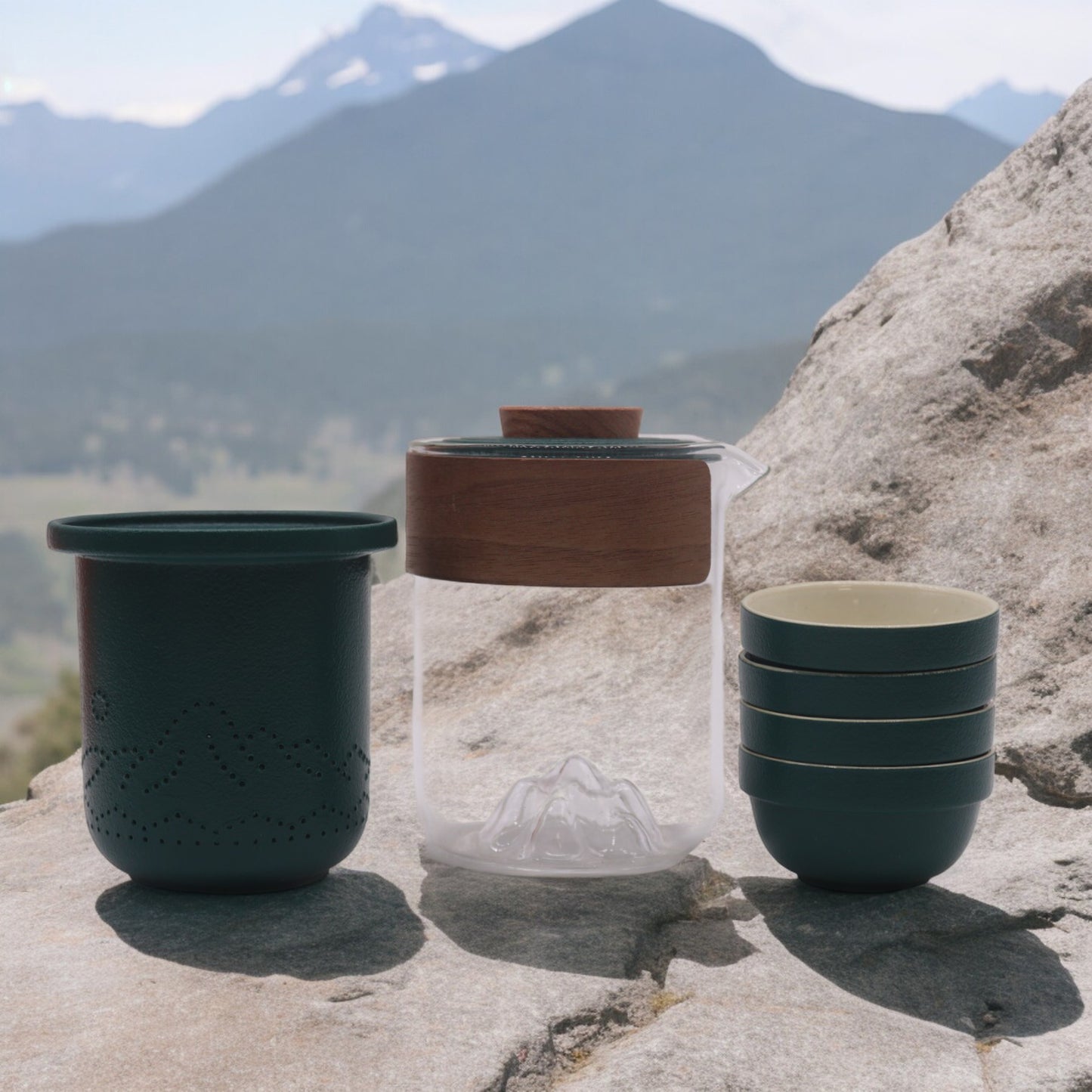 Travel Mountain Teapot Set – Four Friends