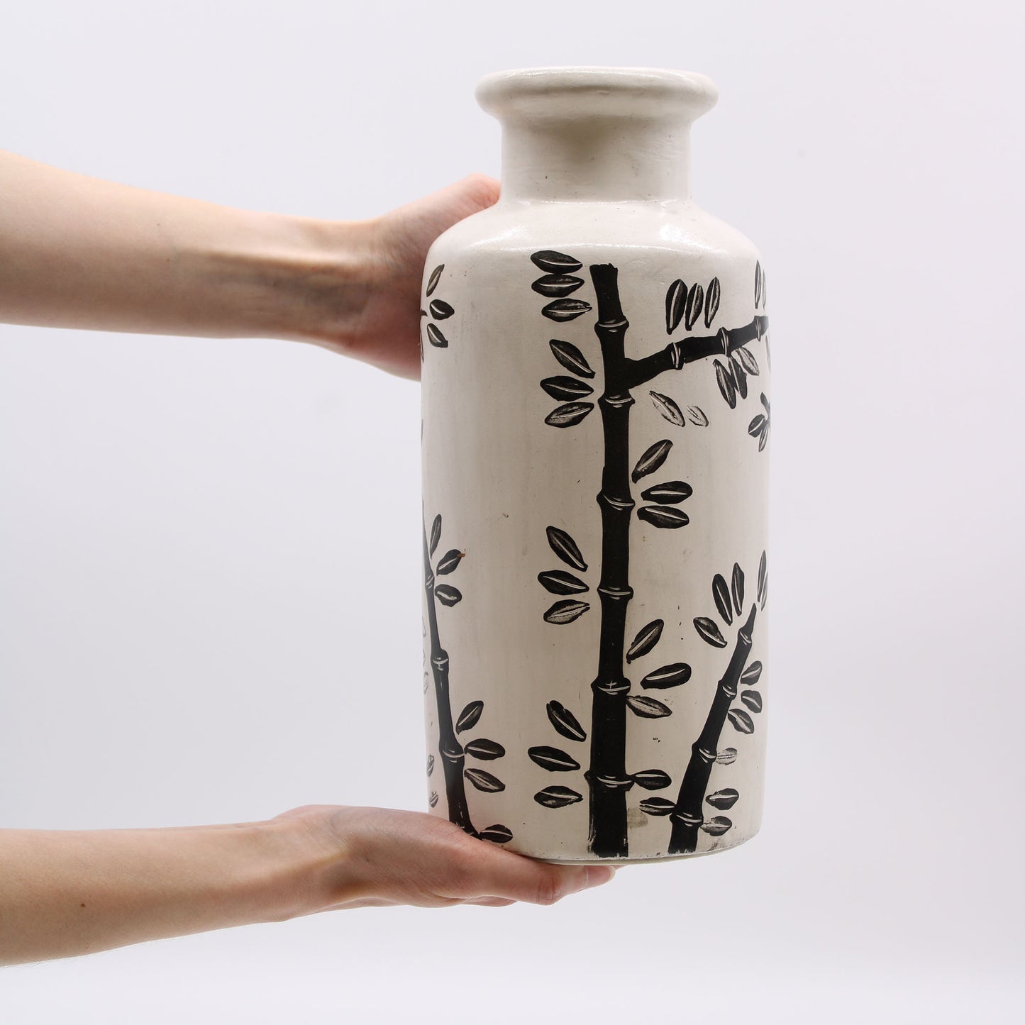 Bamboo Motif Straight Vase (Cream)