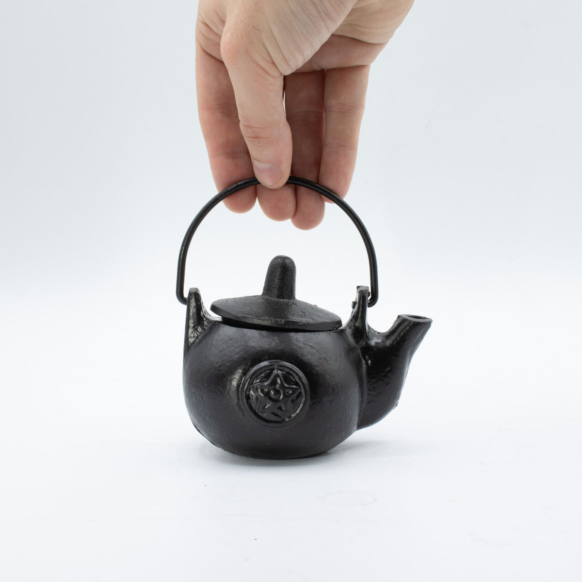 Cast Iron Ritual Pot with Pentagram – Incense & Herb Burner