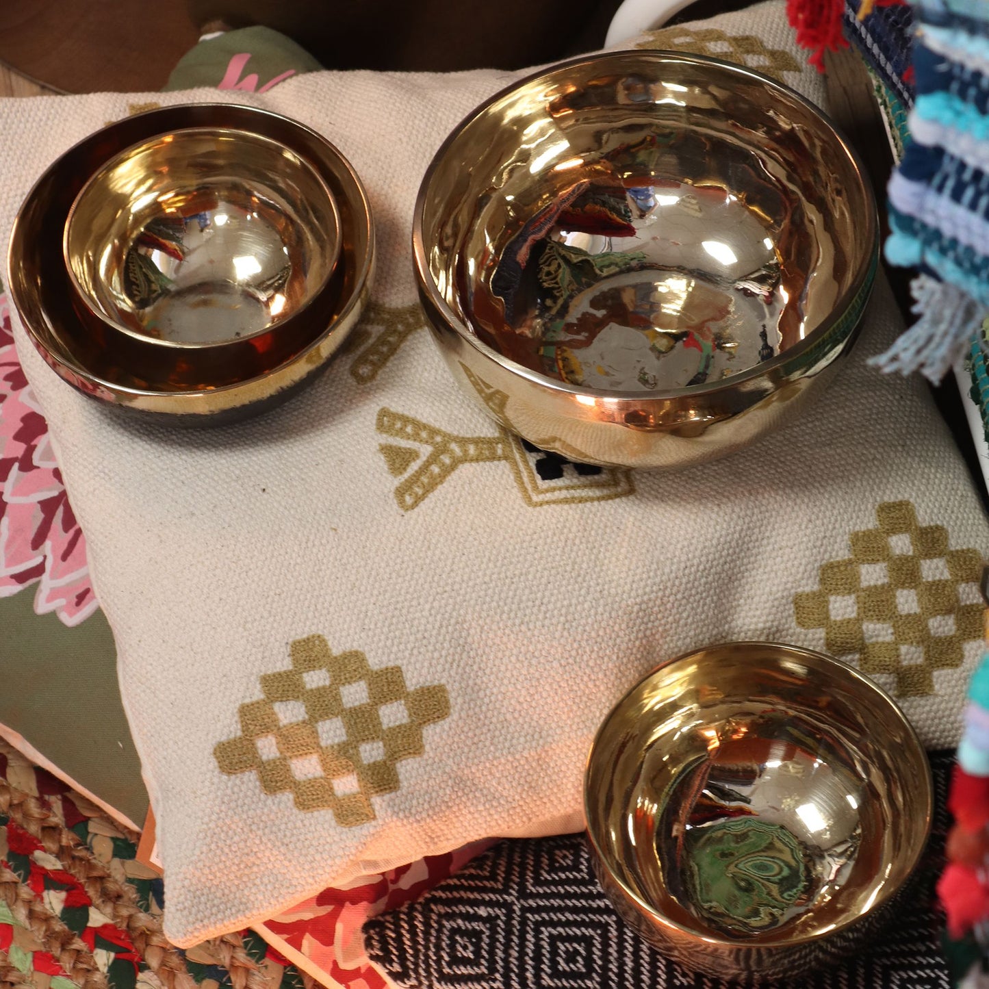 Shining Bell-Metal Handmade Singing Bowl (Small)