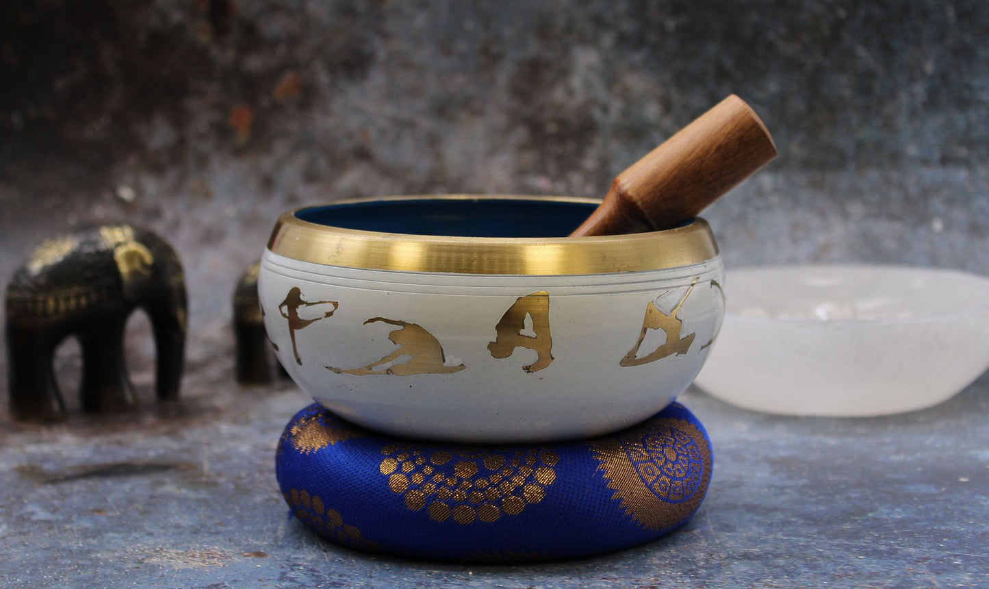 Large Yoga Moves Singing Bowl Set – White & Blue (14cm)
